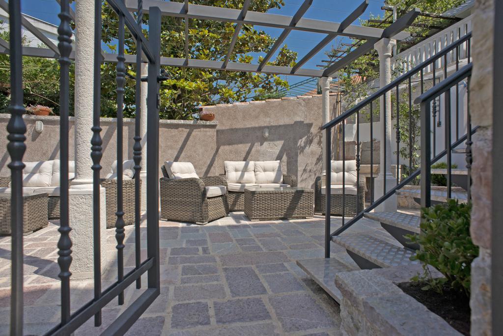 Piazza Apartments 2 Petrovac Rum bild